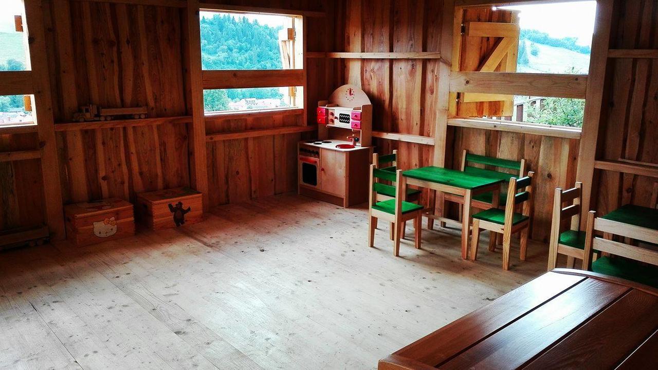 ホテル Pensjonat I Restauracja Nowak Łapsze Niżne エクステリア 写真