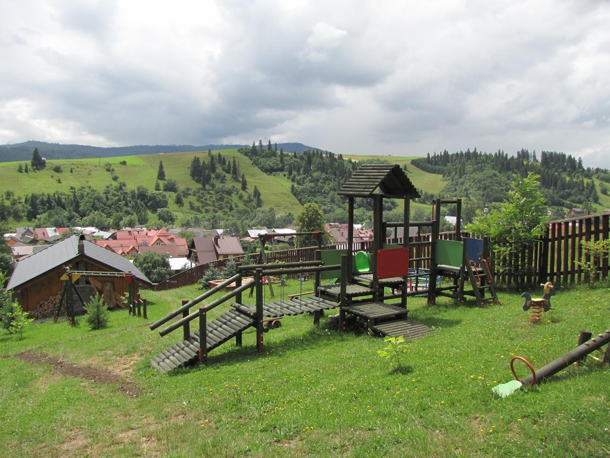 ホテル Pensjonat I Restauracja Nowak Łapsze Niżne エクステリア 写真